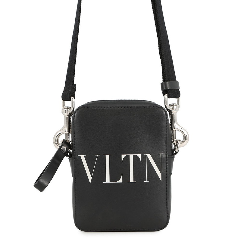 Valentino Garavani Logo Shoulder Bag Black3Y2B0943WJW Leather