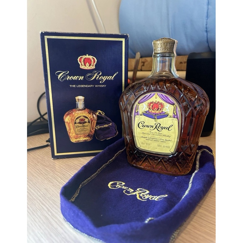 Crown Royal 1975 Blended Canadian Whisky
