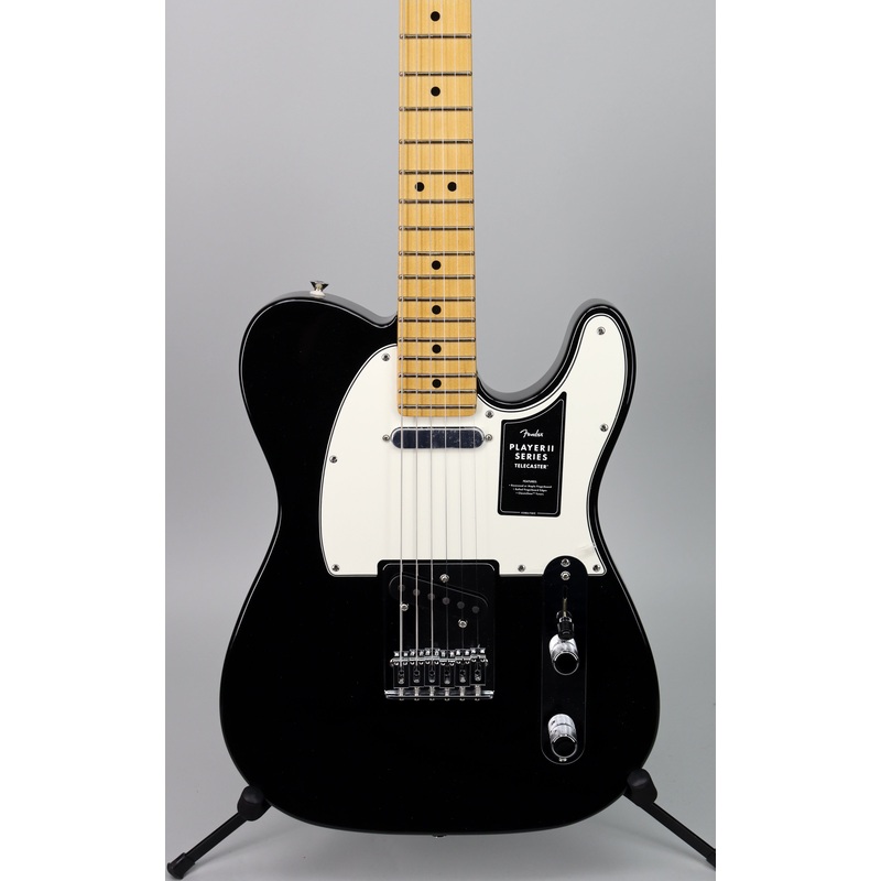 Tweed Bundle Fender Player II Telecaster Black + Fender Classic Series Strat/Tele Case Tweed