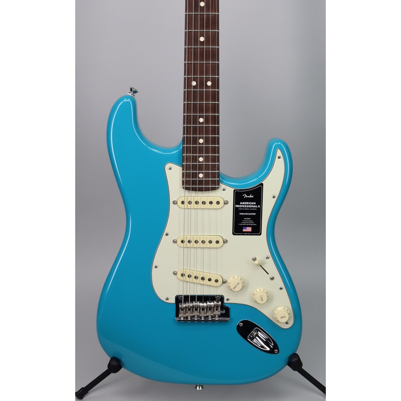 Fender American Professional II Stratocaster RW Miami Blue