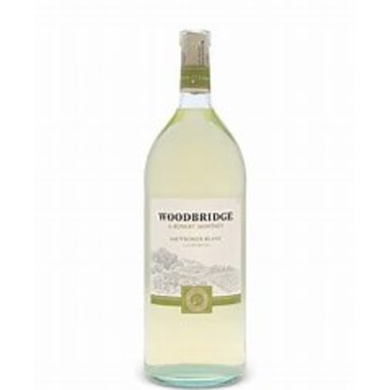 Woodbridge Sauv Blanc 1.5lt