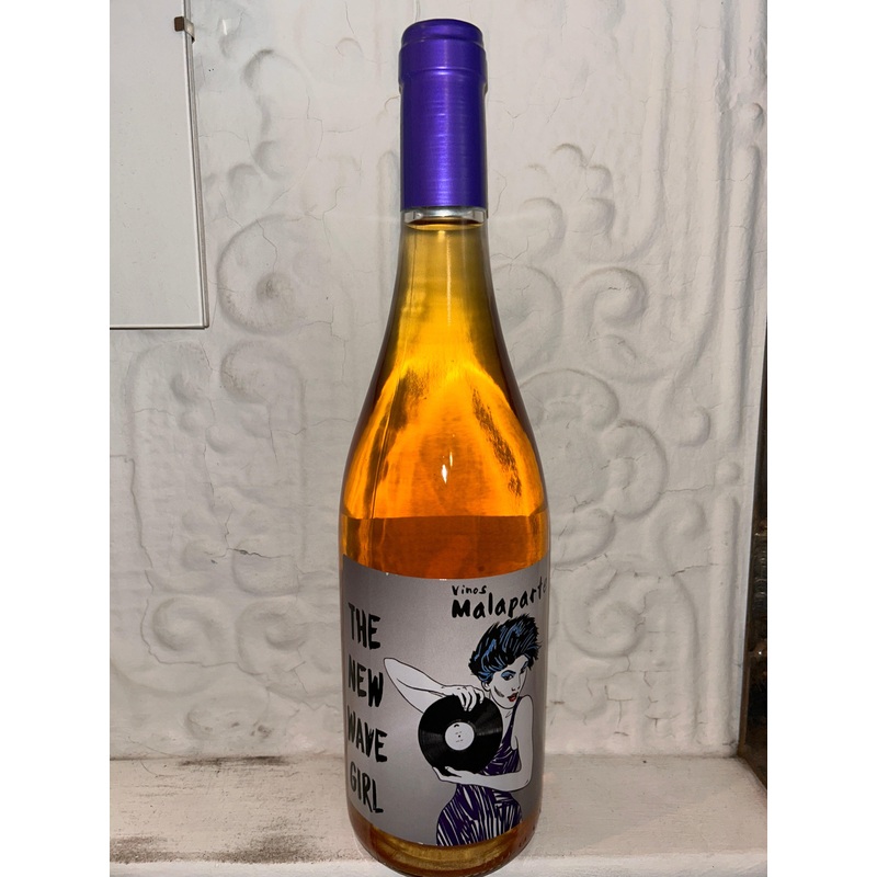 The New Wave Girl, Vinos Malaparte (Segovia, Spain)