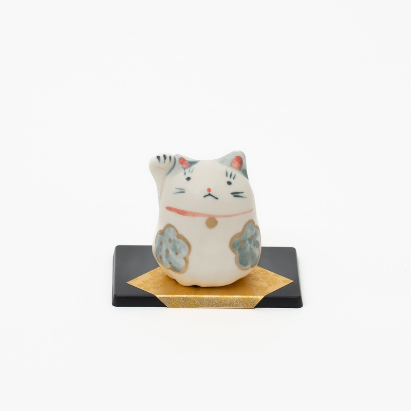 Japanese Mino Yaki Yakushigama Maneki Neko Lucky Cat Figurine - 5.5cm